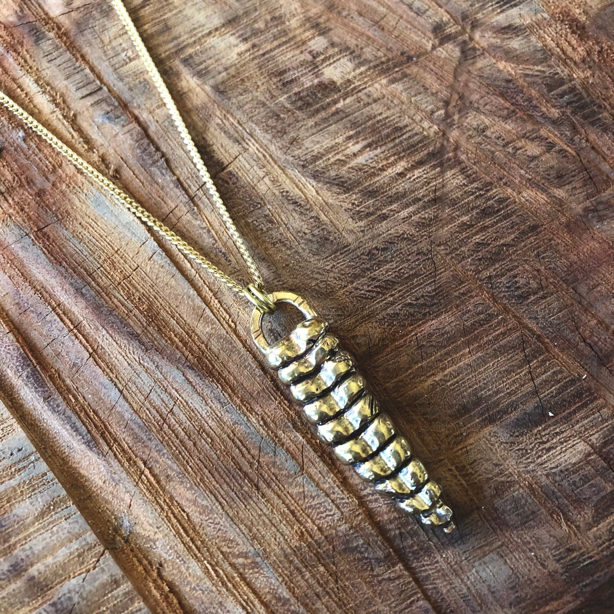 COPPERTIST.WU Rattlesnake Tail Rattle Pendant Necklace 18K Gold Vermeil  Snake Gothic Charm Shakeable Fidget Jewelry with Gift Box for Men Women |  Amazon.com